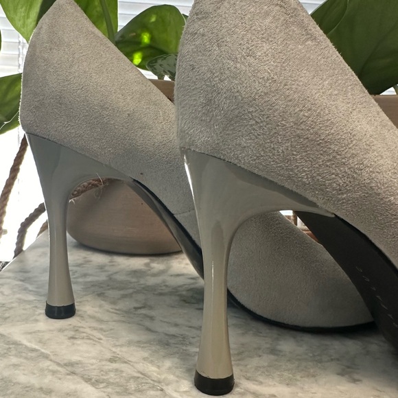 Are - Grey Heels - Picture 3 of 6